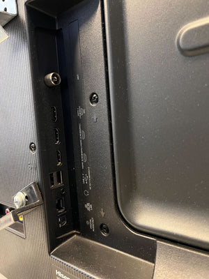 43" Black SMART TV with Remote – Good Condition, Minor Scratches