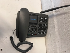 4G FLLA Wi-Fi Telephone in Matte Black — Working - 2ndhandwarehouse.com