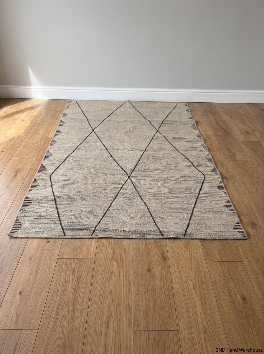 Geometric Diamond Pattern Area Rug — Used - Fair Condition - 2ndhandwarehouse.com