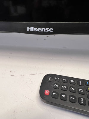 50" Hisense Smart TV with Remote – Excellent Condition