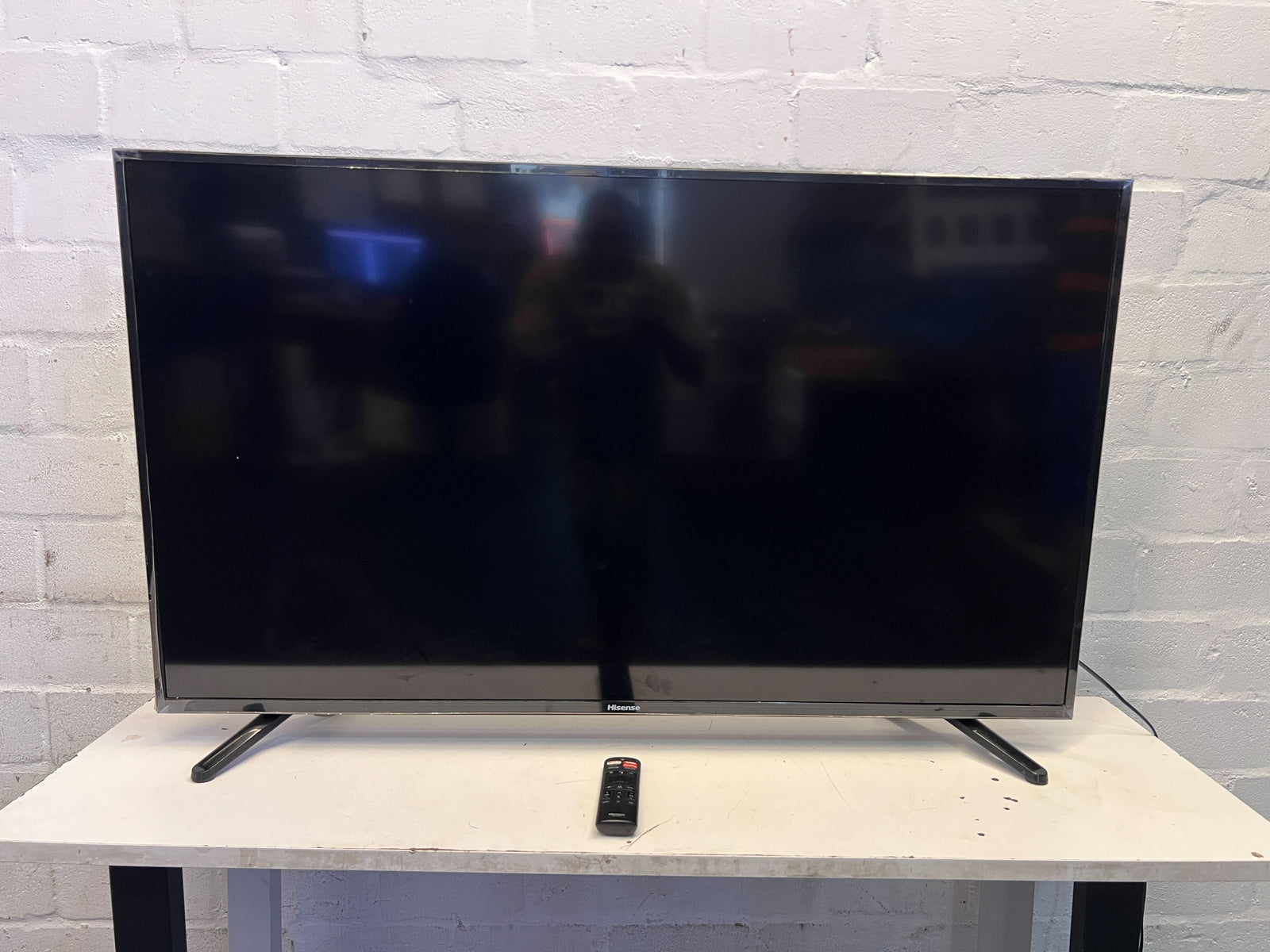 55" Black LED TV with Remote – Minor Scratches