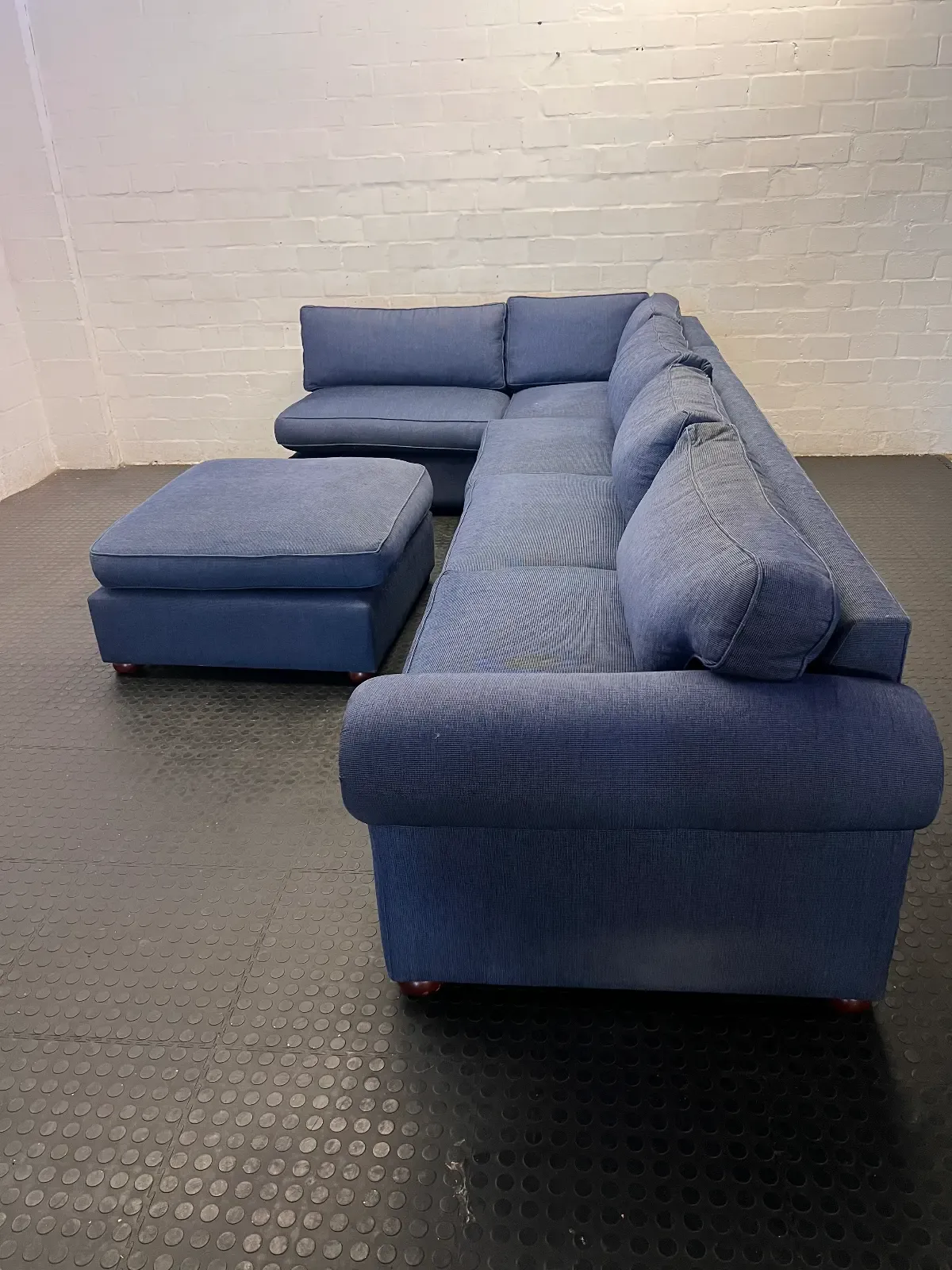 8-Seater Blue Sectional Corner Couch with Matching Ottoman - 2ndhandwarehouse.com