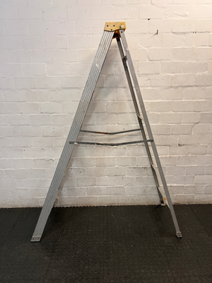 8-Step Aluminium A-Frame Ladder