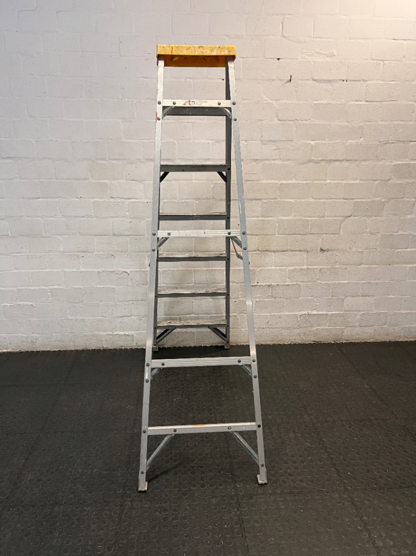 8-Step Aluminium A-Frame Ladder