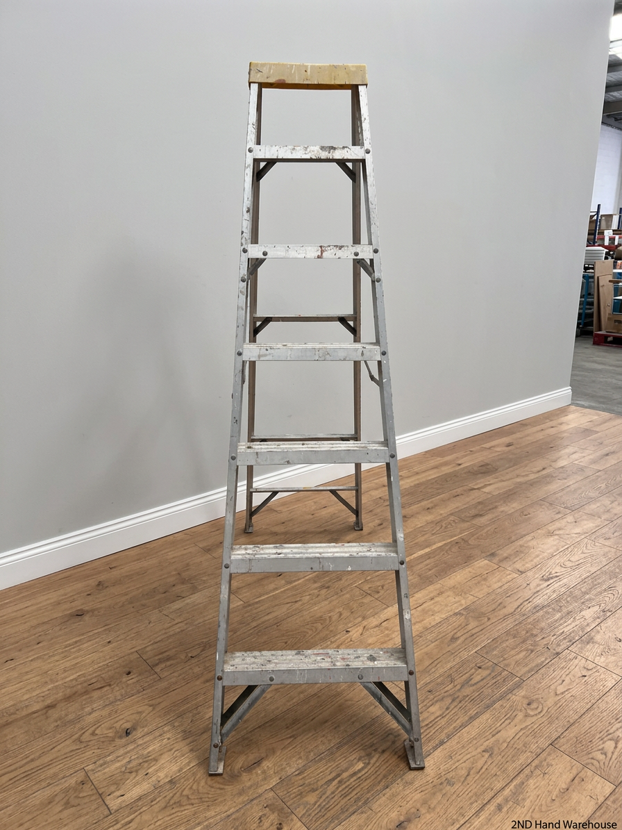 8-Step Aluminium A-Frame Ladder