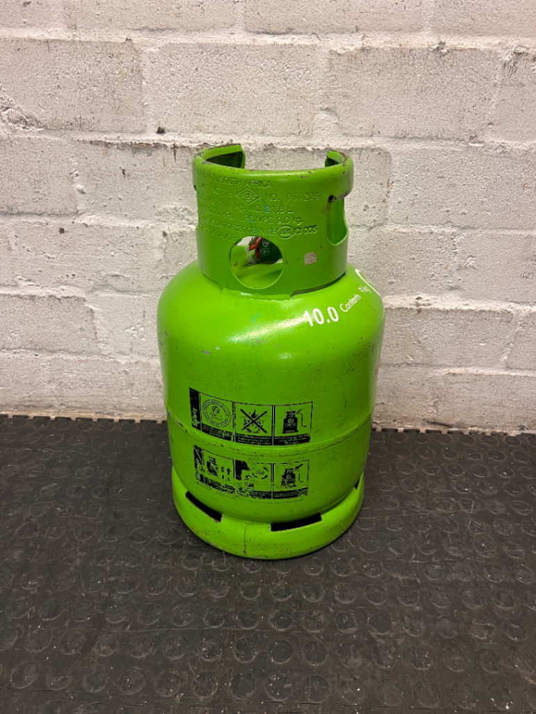 9kg Oryx Green LPG Gas Cylinder — Fair Condition with Surface Wear