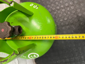 9kg Oryx Green LPG Gas Cylinder — Fair Condition with Surface Wear