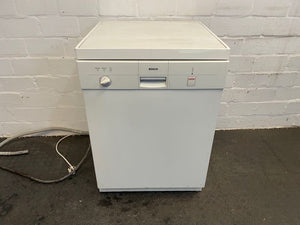 White Bosch Dishwasher S10R51B