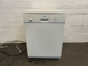 White Bosch Dishwasher S10R51B
