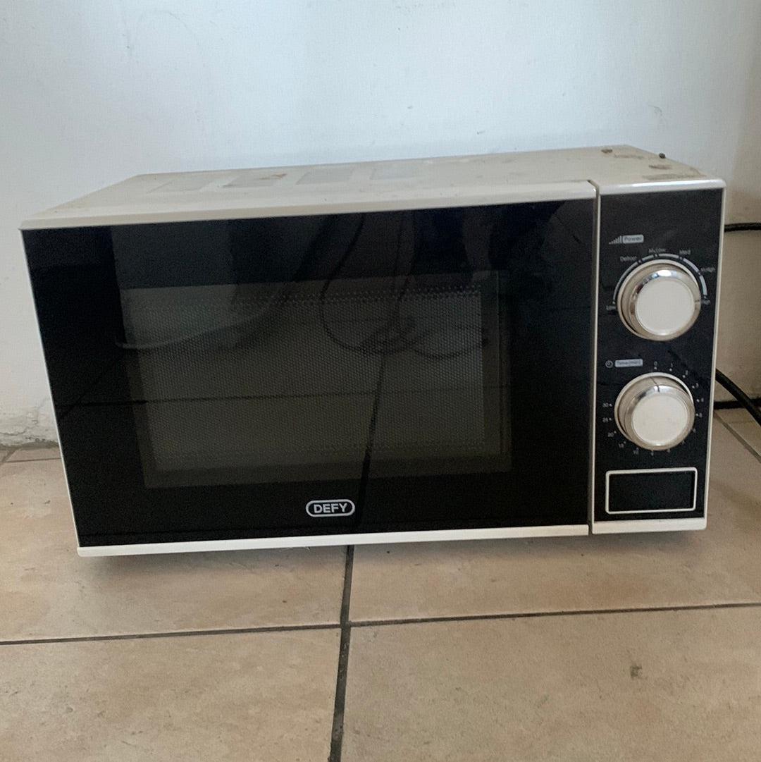 Defy Microwave - No Longer Heating