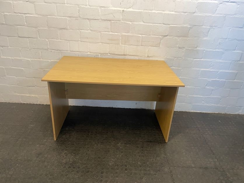 Oak Print Simple Desk No Drawers