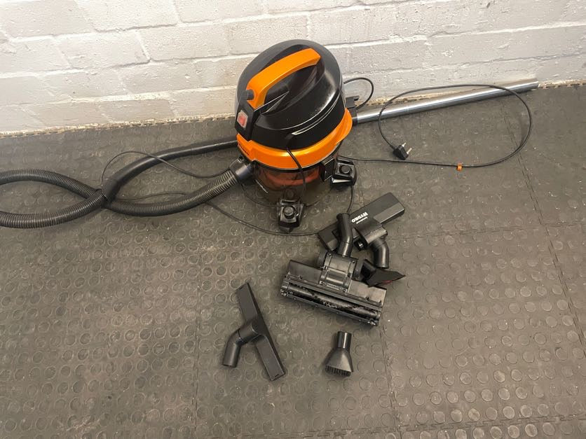 Bennett Read Hydro Wet & Dry Vacuum Cleaner