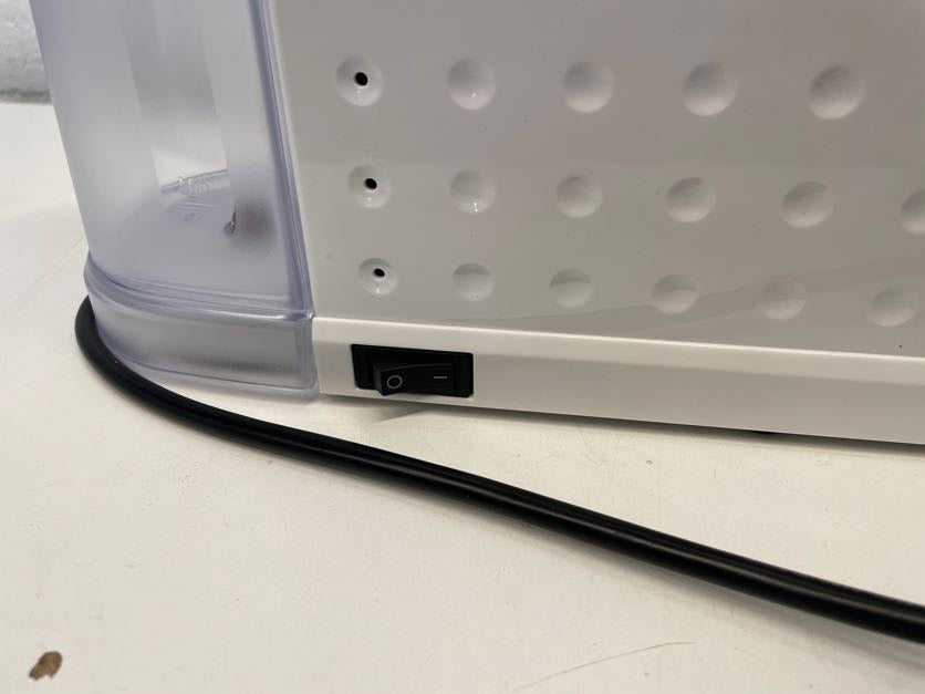 Cafféluxe Nuvo Nespresso Coffee Machine - small cracked container