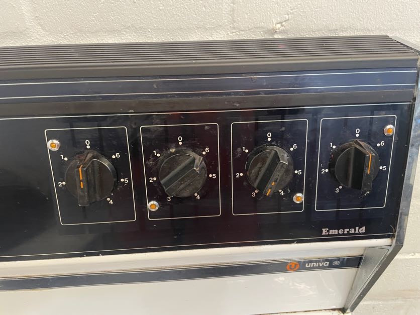 Univa 4 Plate Stove (Rusted Plates)