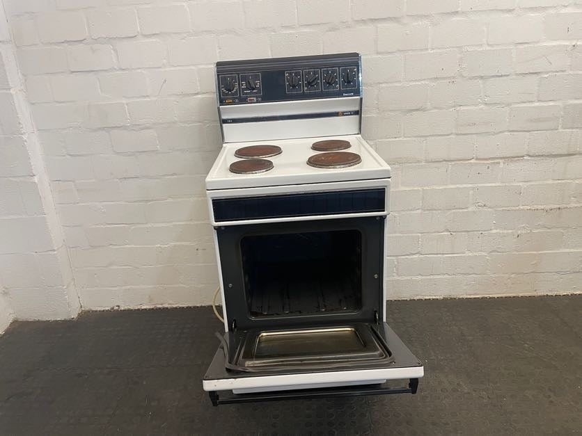 Univa 4 Plate Stove (Rusted Plates)