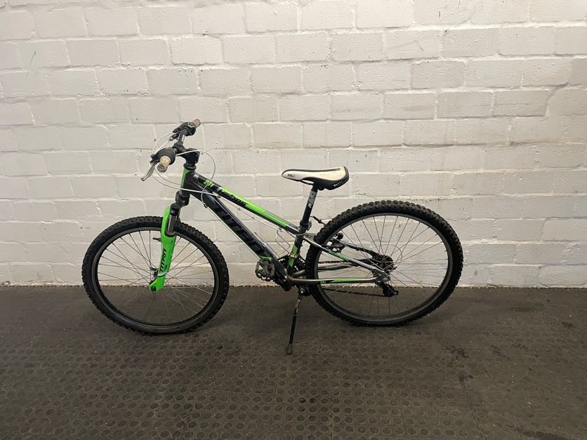 titan 24 inch mountain bike