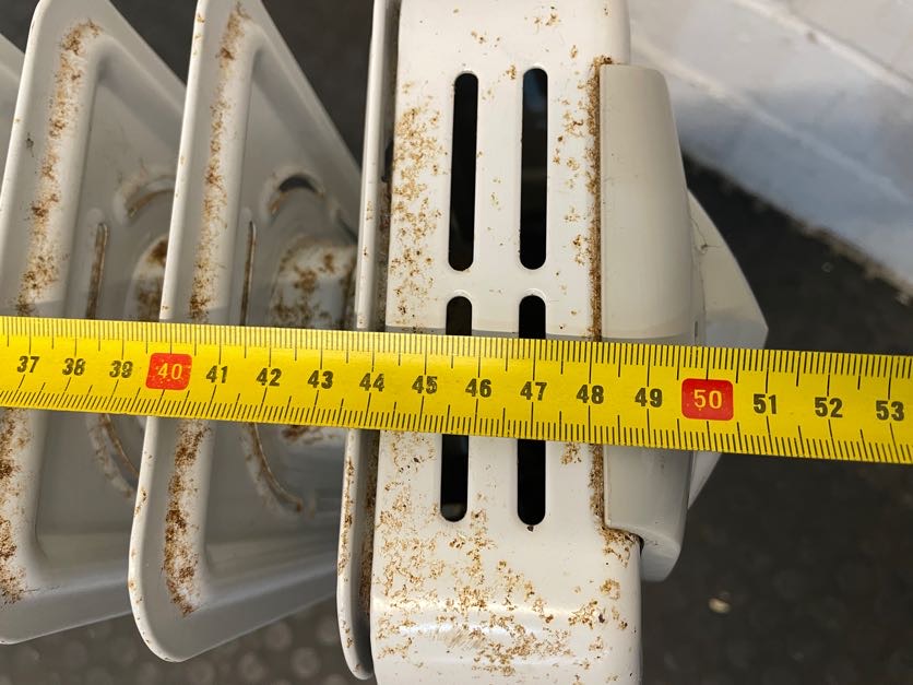 DeLonghi 12 Fin Oil Heater - PRICE DROP