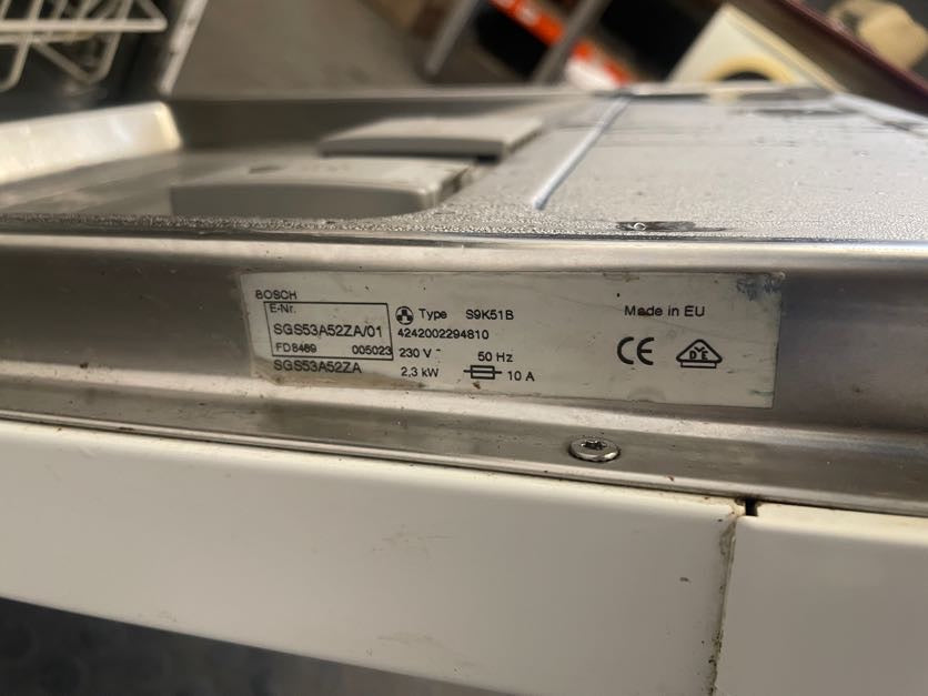 Bosch Dishwasher (Dent on the Side)