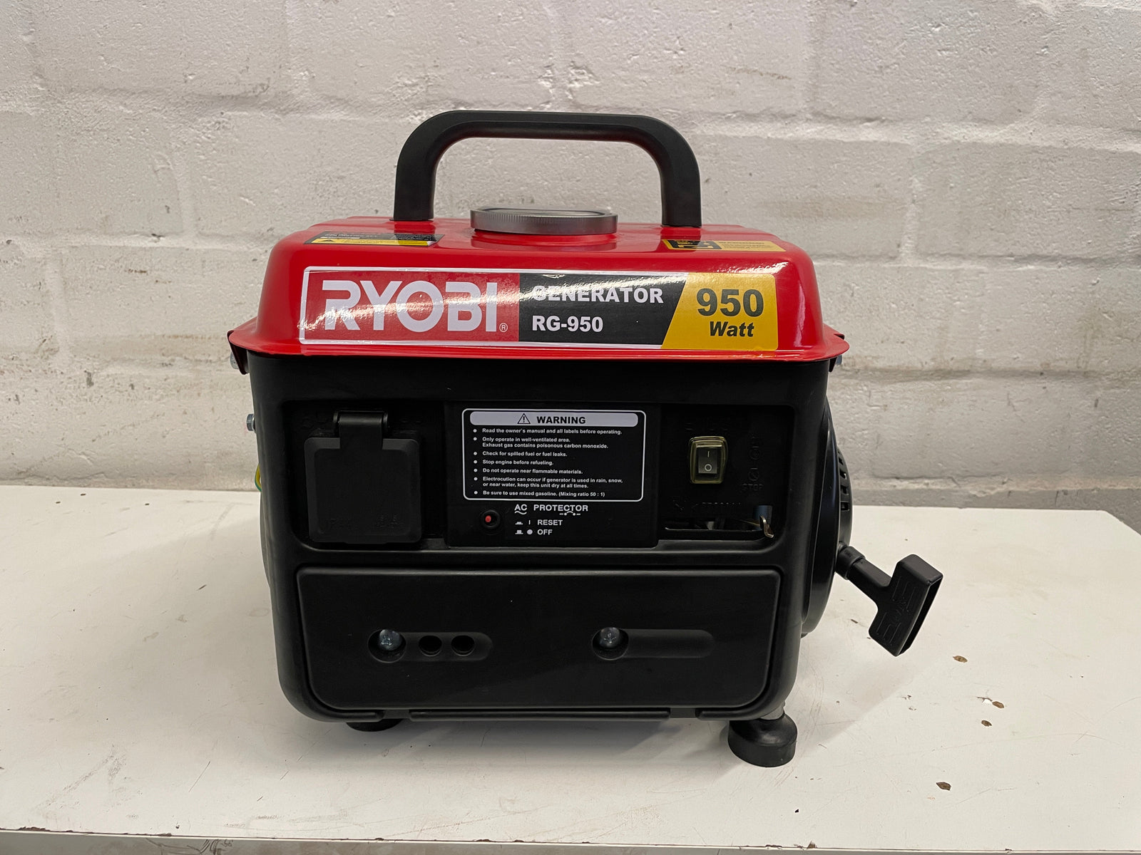 Ryobi Generator 950W - 2ndhandwarehouse.com