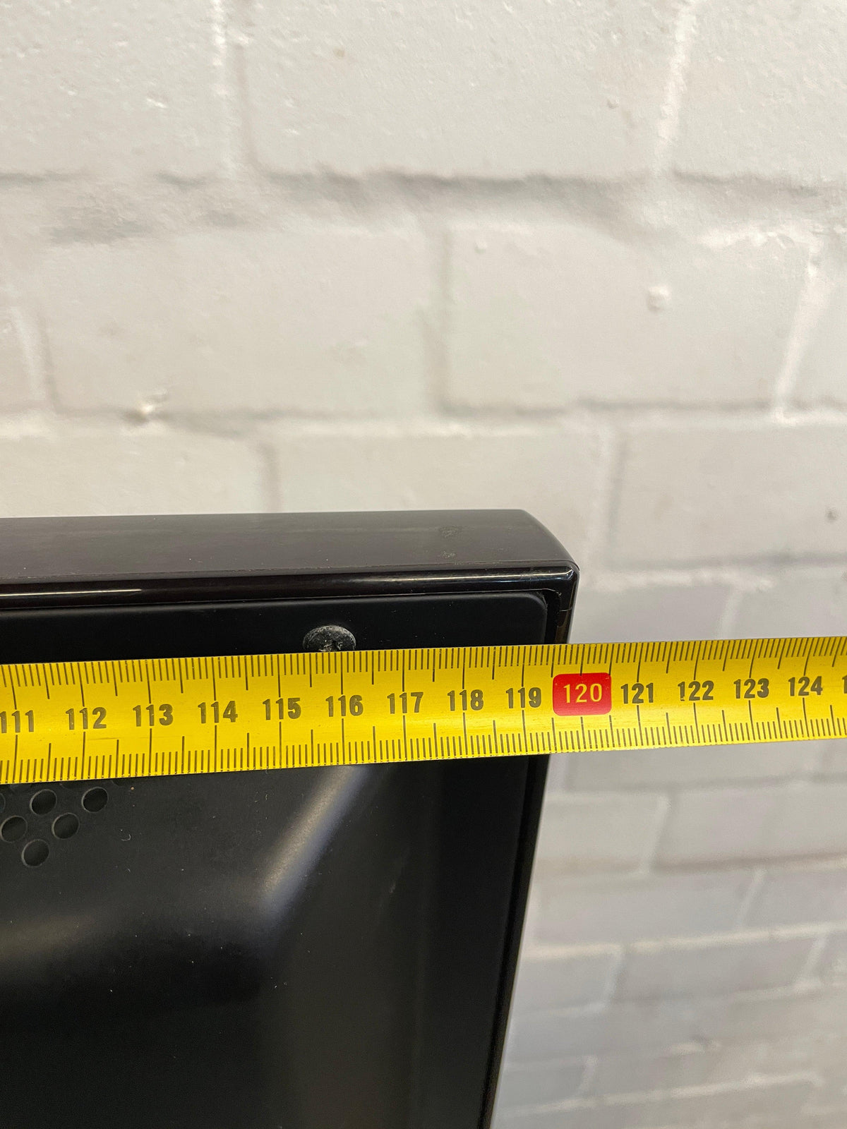 50inch Samsung TV PS50C431A2 (Screen Cracked/ No Picture) - PRICE DROP