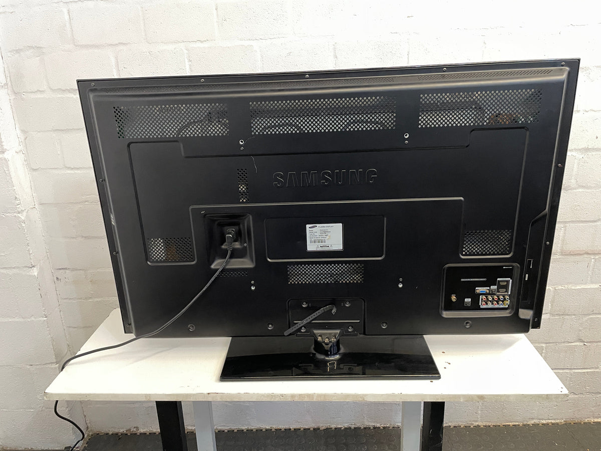 50inch Samsung TV PS50C431A2 (Screen Cracked/ No Picture) - PRICE DROP