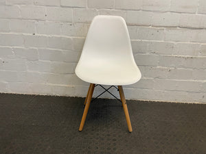 White Wooden Leg Chair
