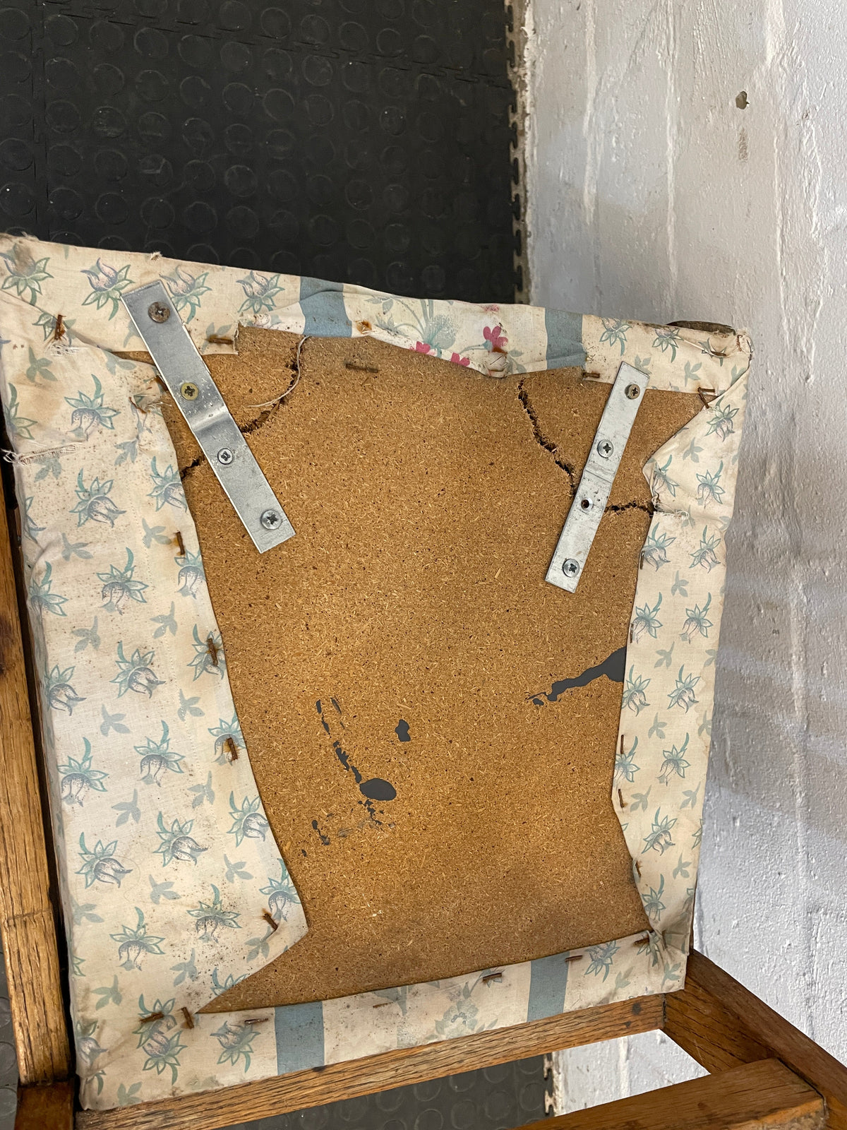 Wooden Floral Cushioned Dining Chair (Repaired Seat) - PRICE DROP - 2ndhandwarehouse.com