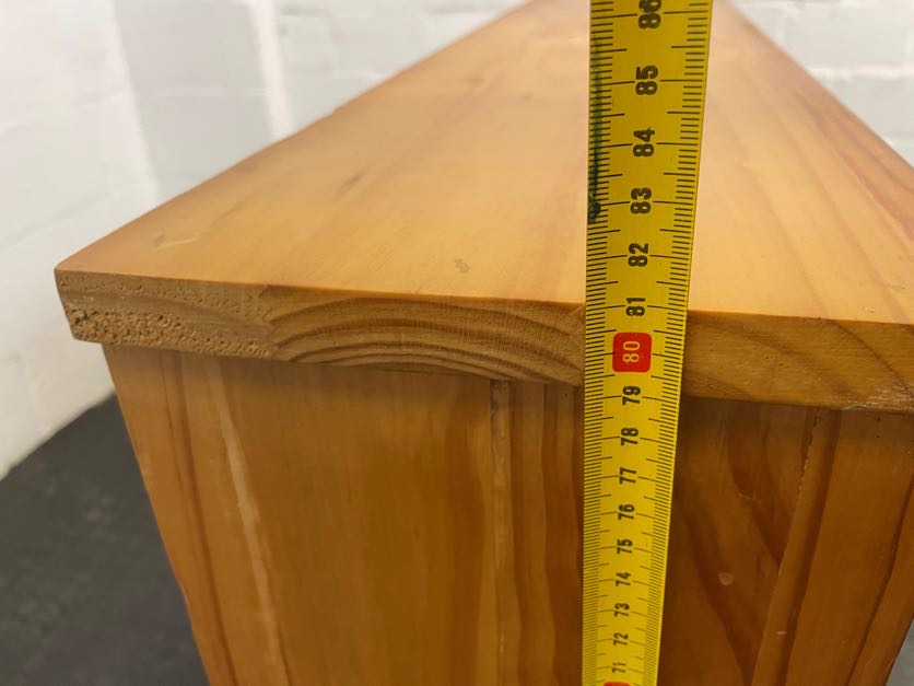 RHS Knotted Pine Headboard with Pedestal - PRICE DROP - 2ndhandwarehouse.com