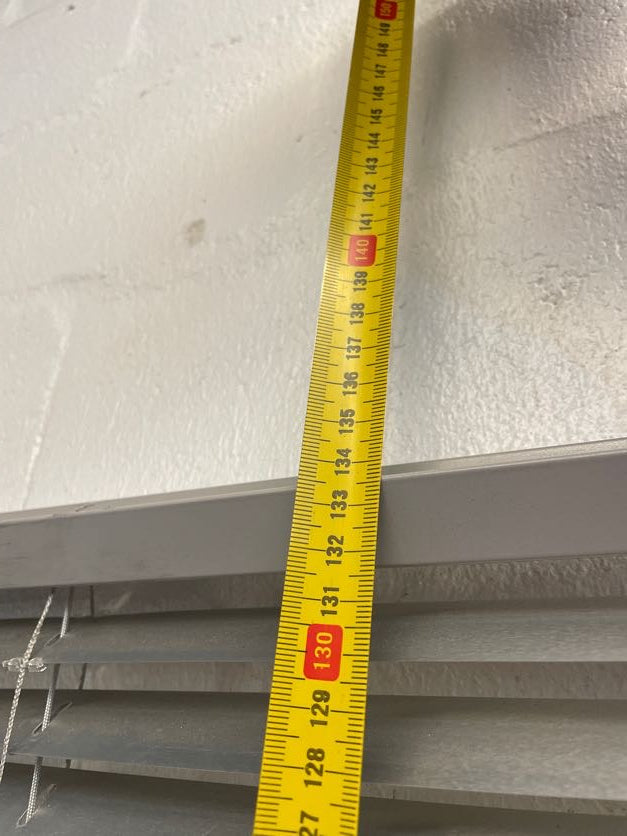 Medium Aluminum Blind 86cm