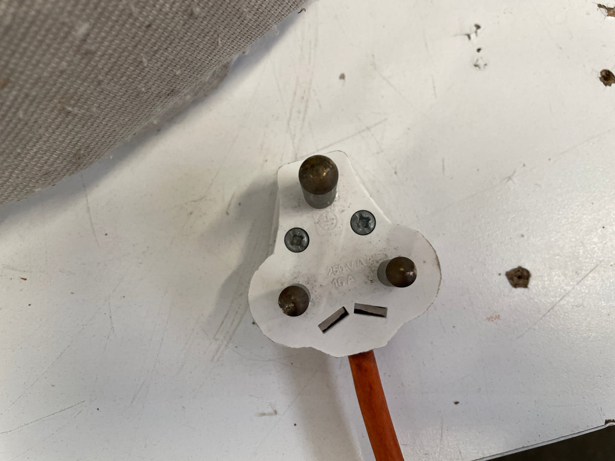 Ryobi Resv 2000w Leaf Blower - 2ndhandwarehouse.com