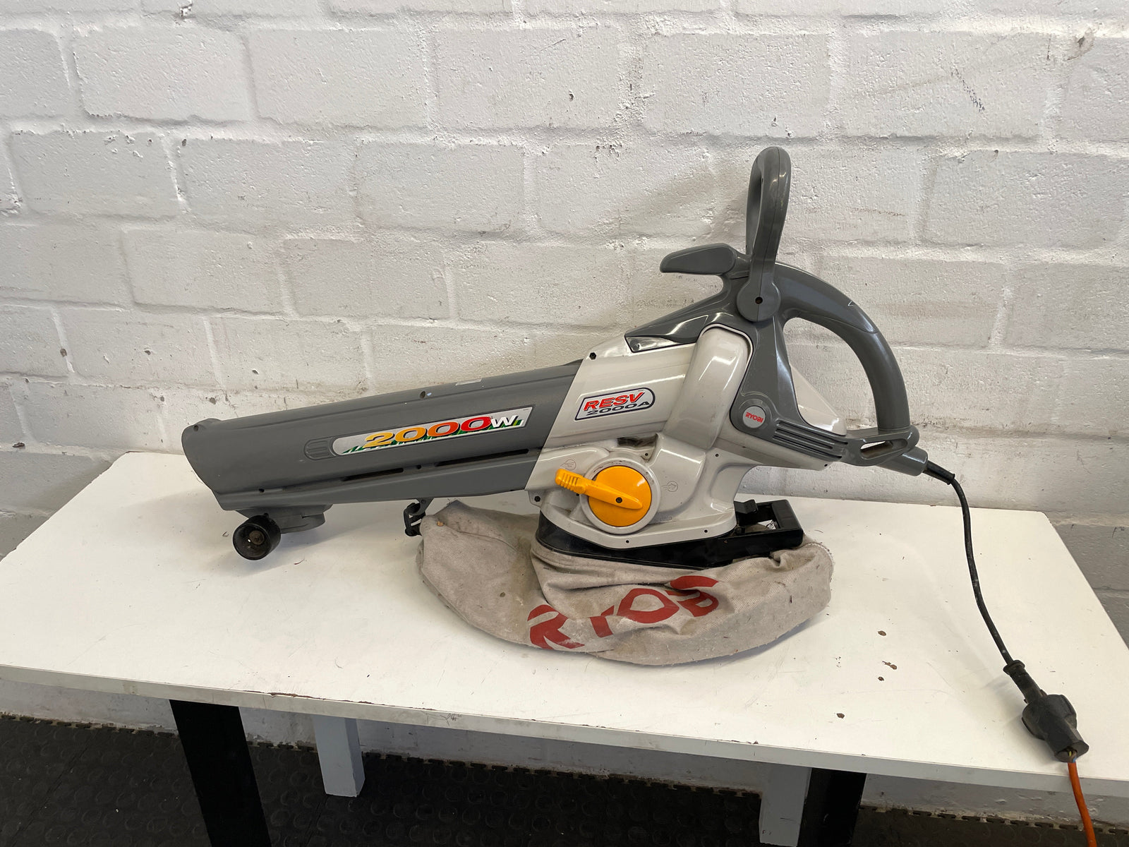 Ryobi Resv 2000w Leaf Blower - 2ndhandwarehouse.com