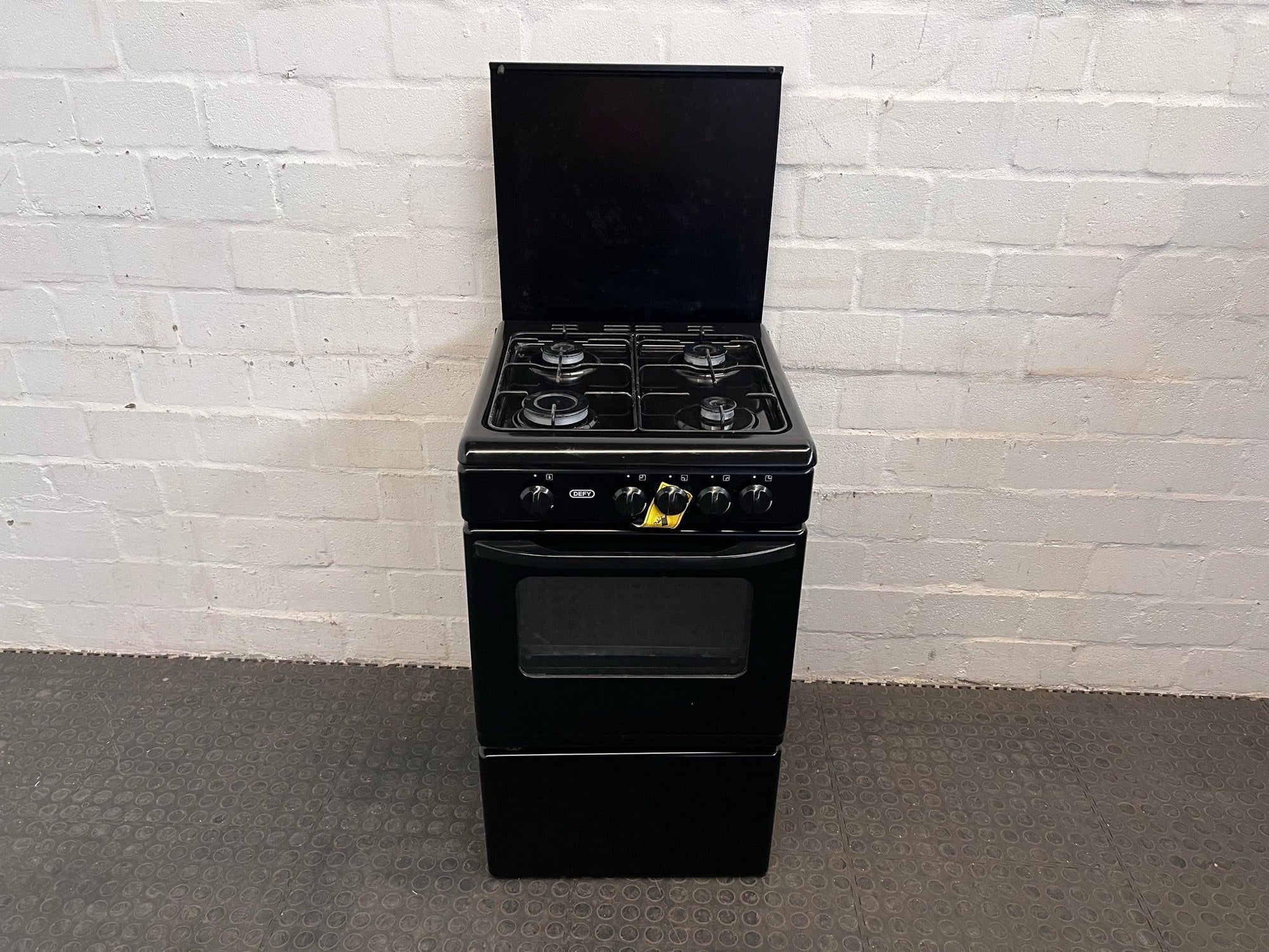 DEFY 4 Plate Gas Stove (No Gas Cylinder) - REDUCED