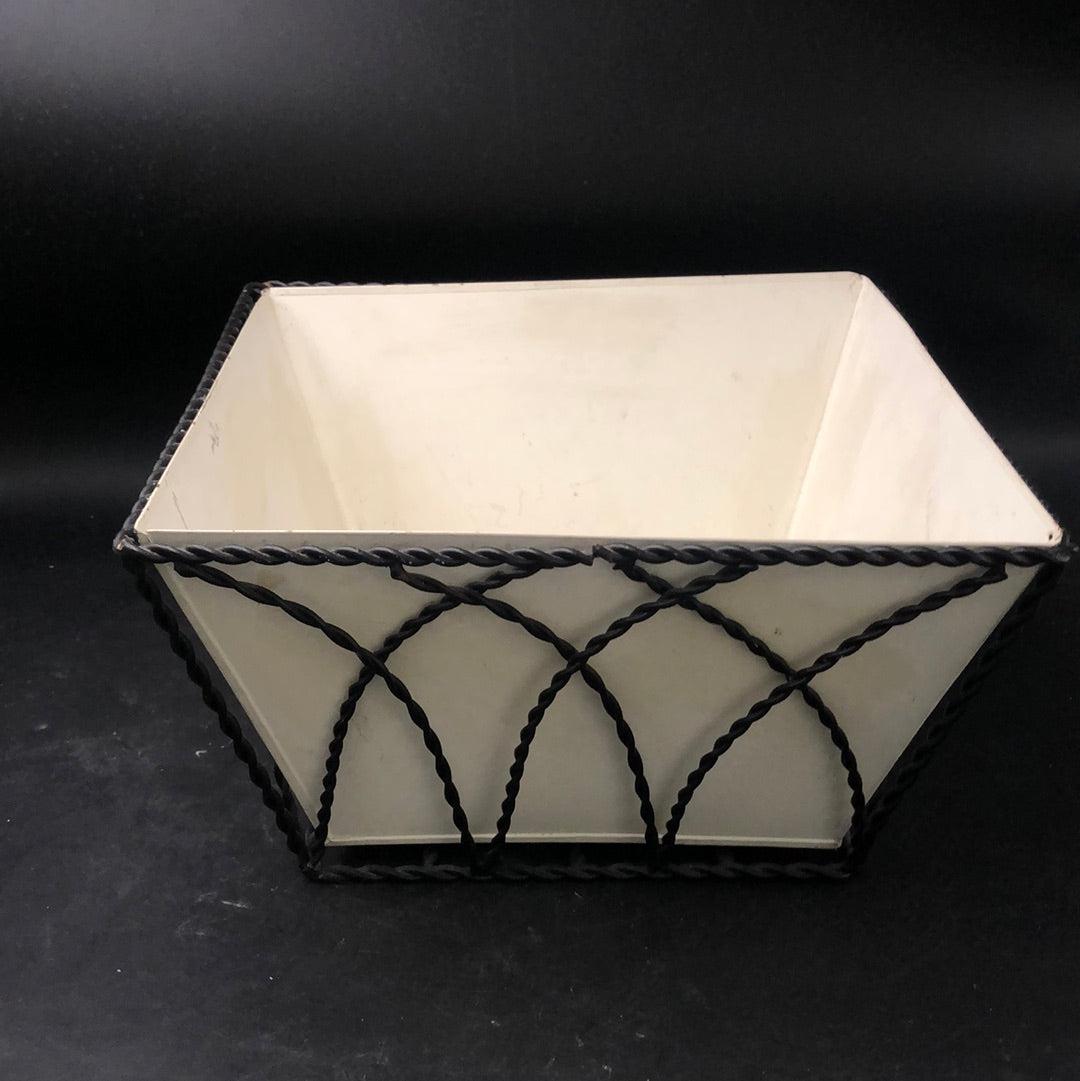 Wire basket  with White Tray