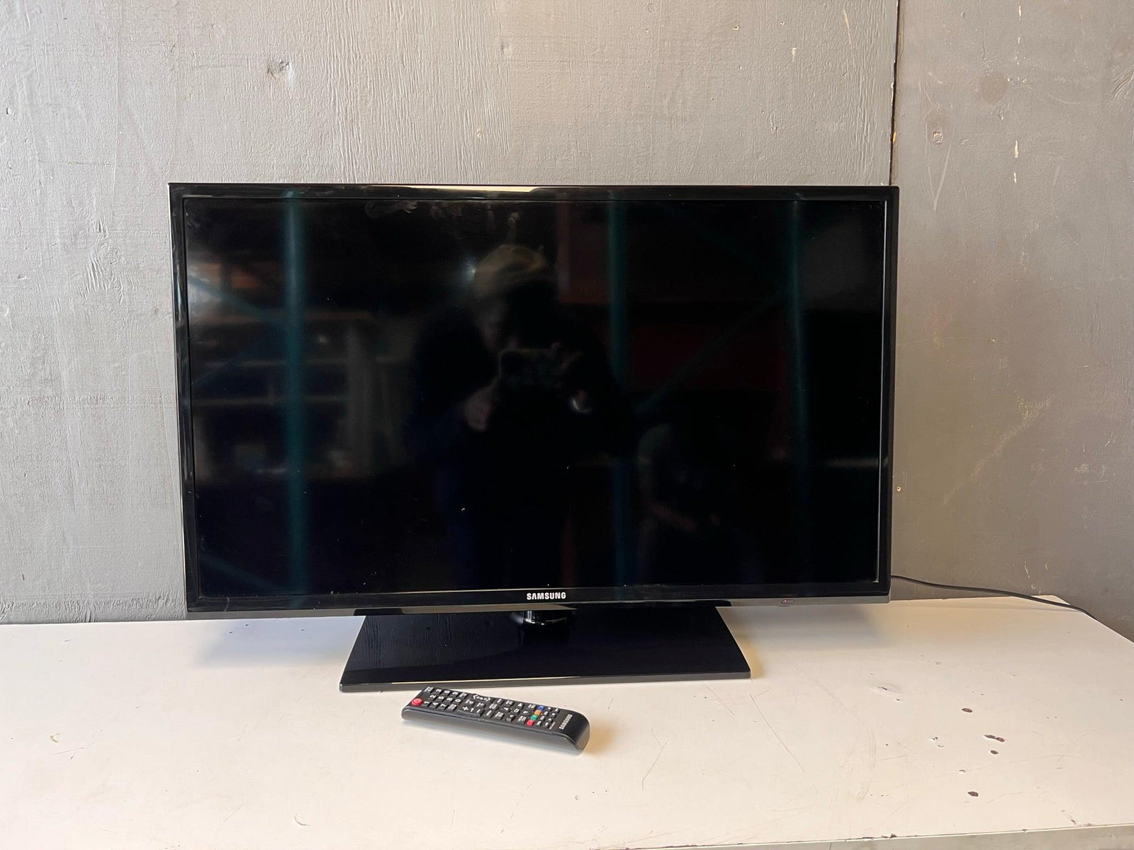 Samsung 32" LED TV (UA32FH4003E) - PRICE DROP