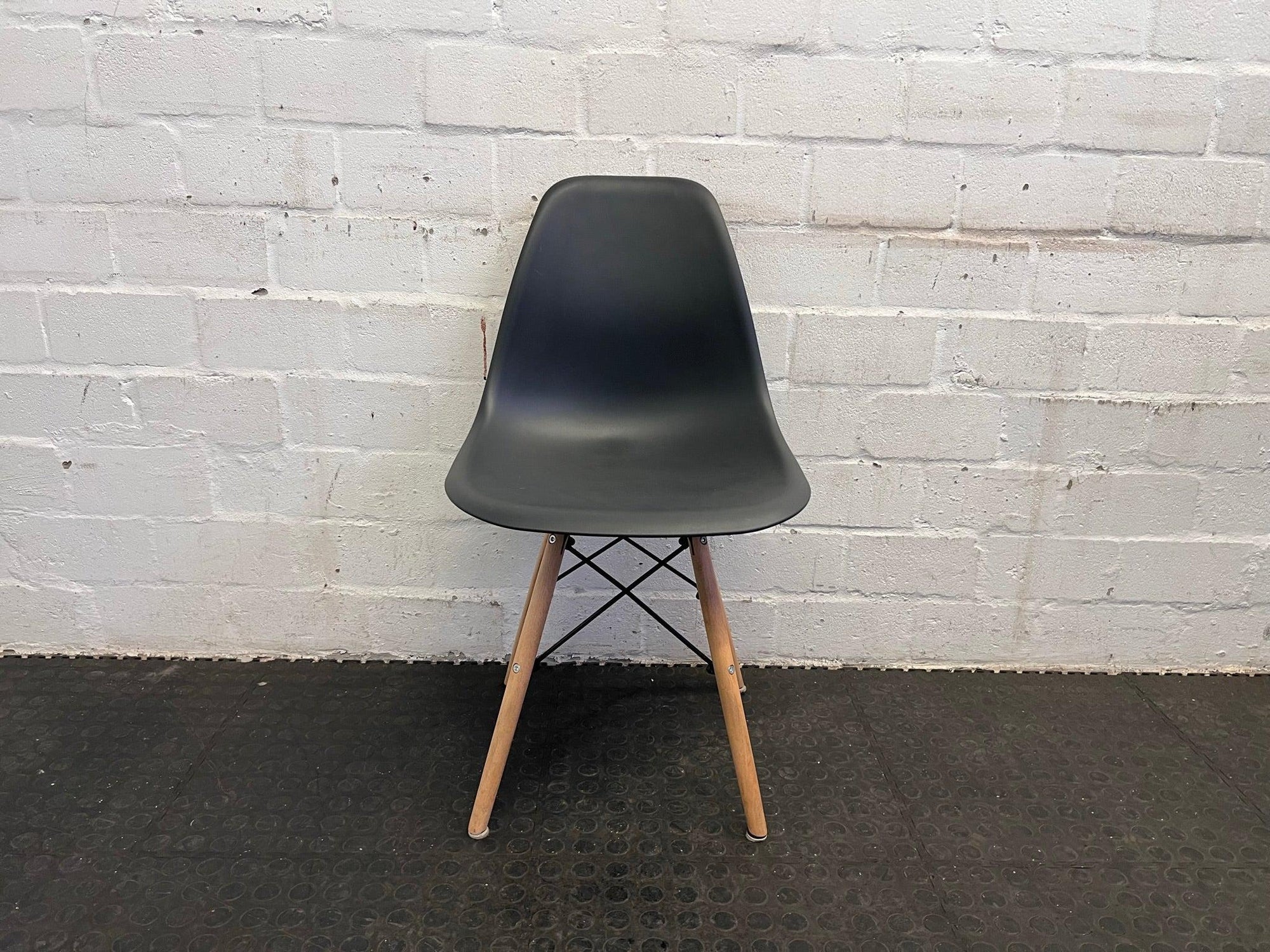 Black Dining Chair with Wooden Legs
