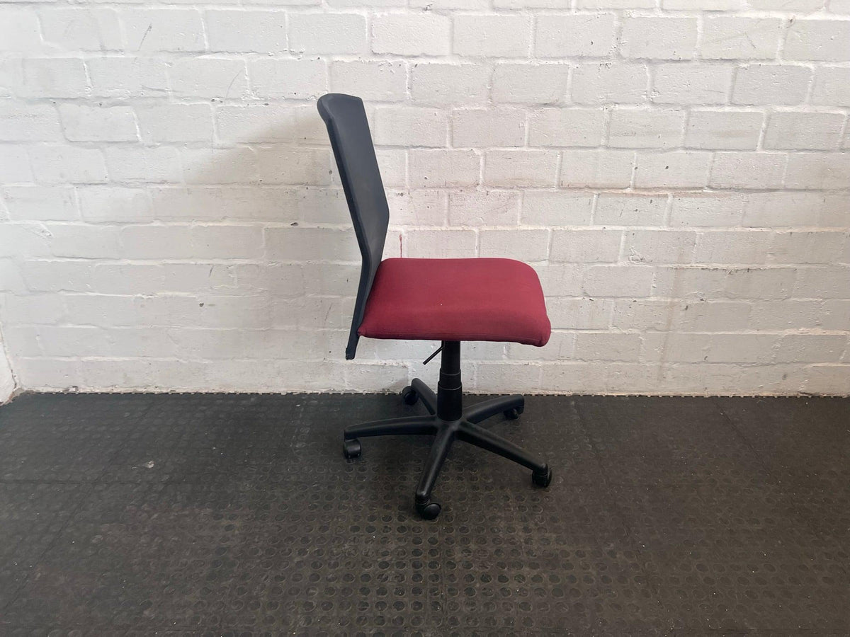 Black and Maroon Office Chair On Wheels (No Arm Rests)