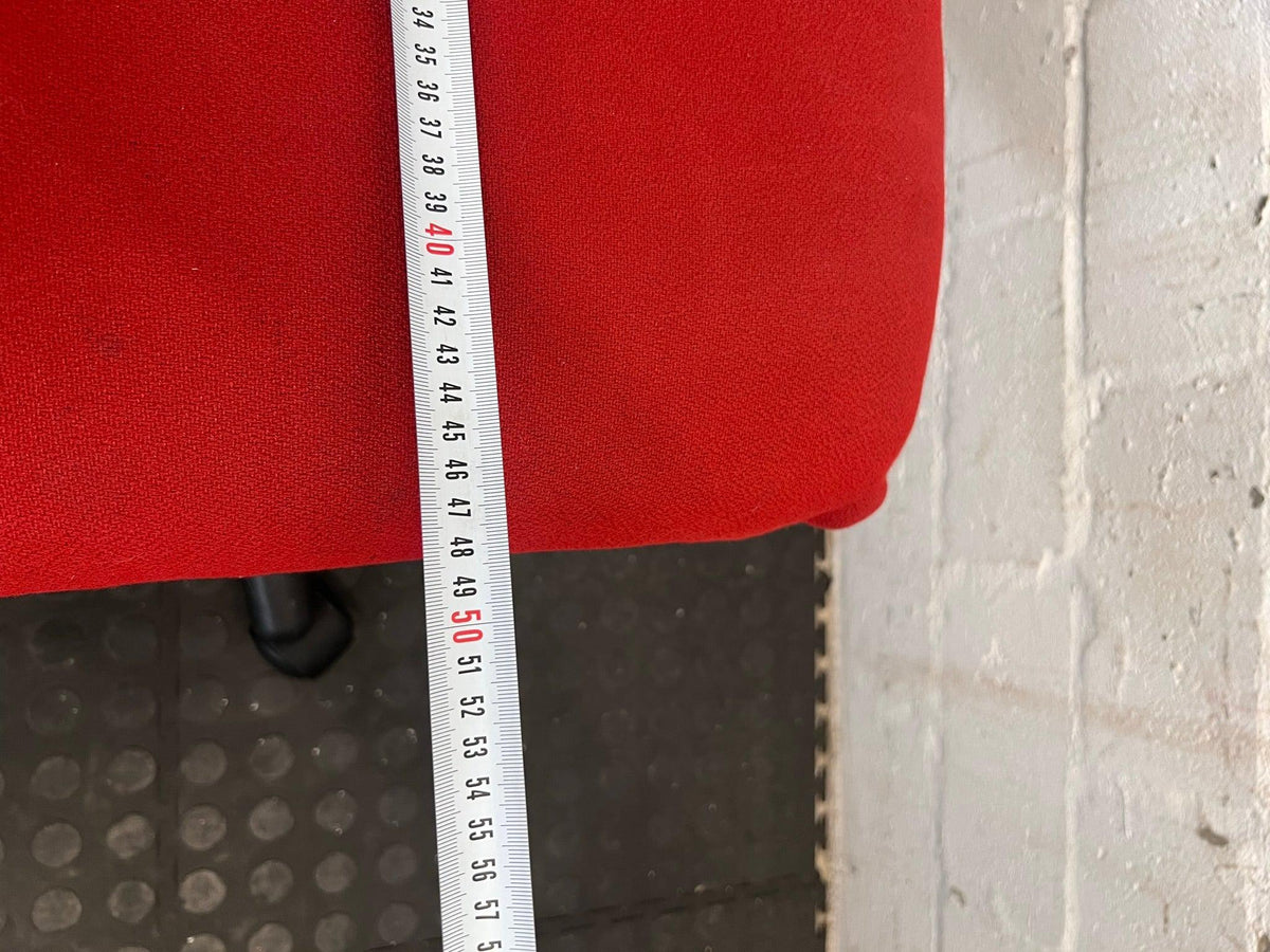 Black and Red Office Chair On Wheels (Hydraulics Not Working & No Arm Rests) - REDUCED