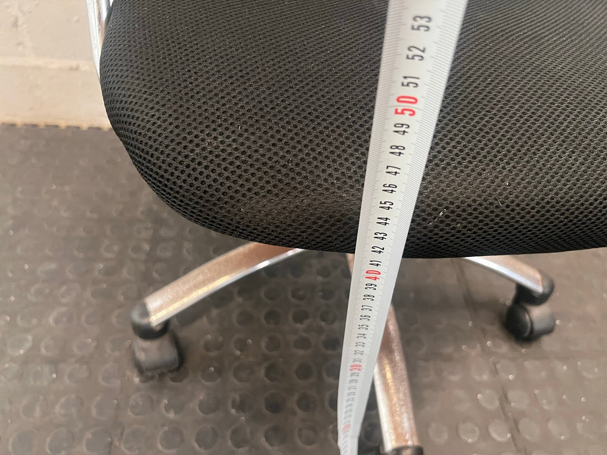 Black Fabric High-Back Office Chair On Wheels (Slight Damage Underneath)