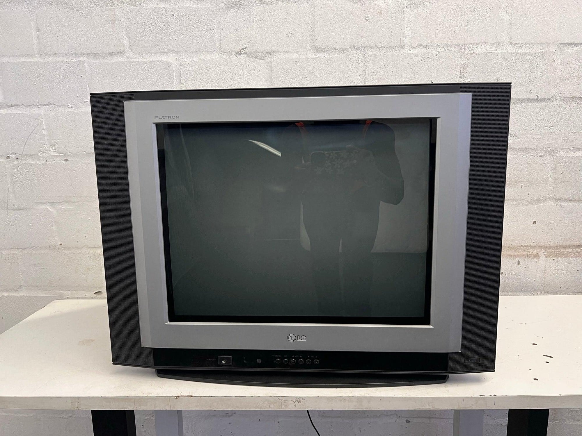 LG Flatron CRT TV (21FX5RGE-TH)