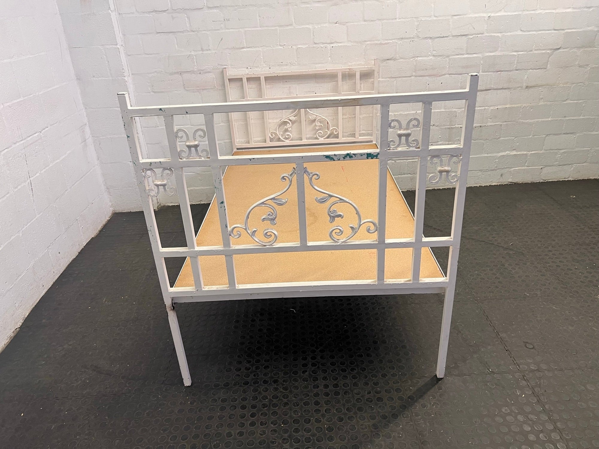 White 3/4 Bed Frame with Wooden Chip Board - REDUCED