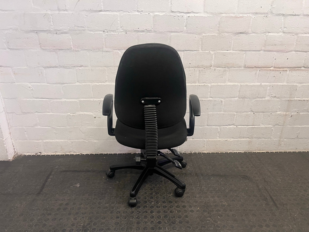 Black Mid-Back Office Chair on Wheels with Arm Rests