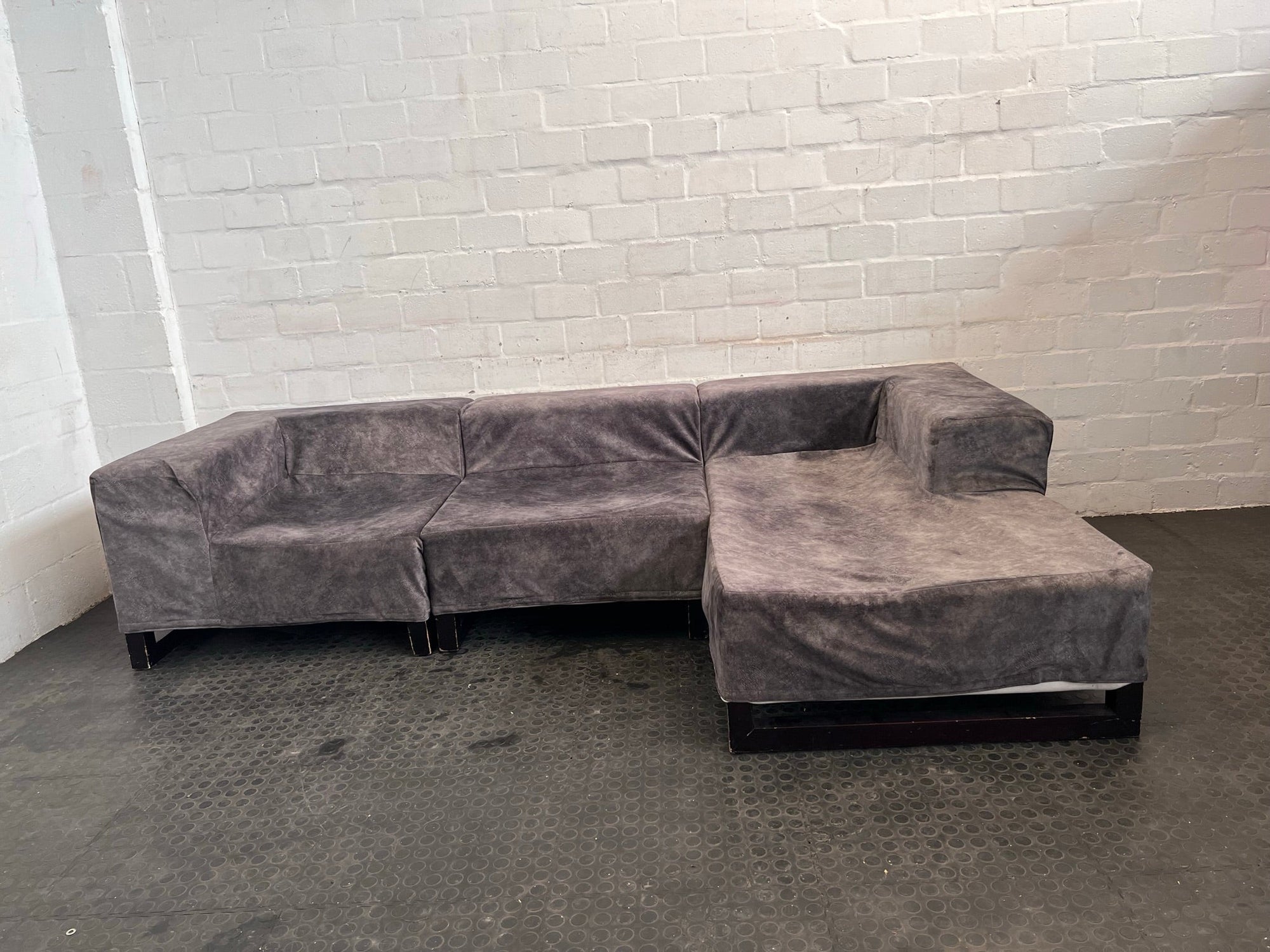 Grey Material L-Shaped Couch (Needs Attention) - REDUCED