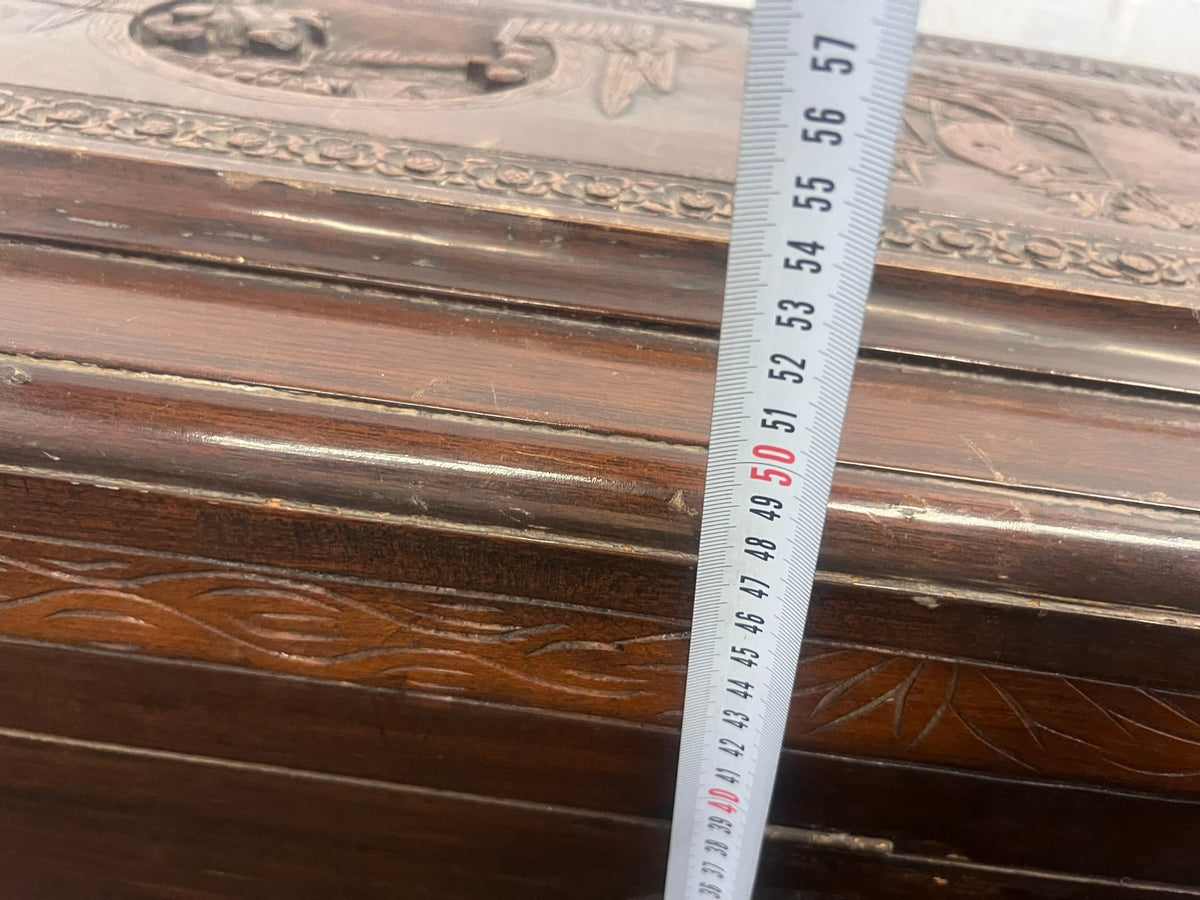 Ceder Wood Antique Chest