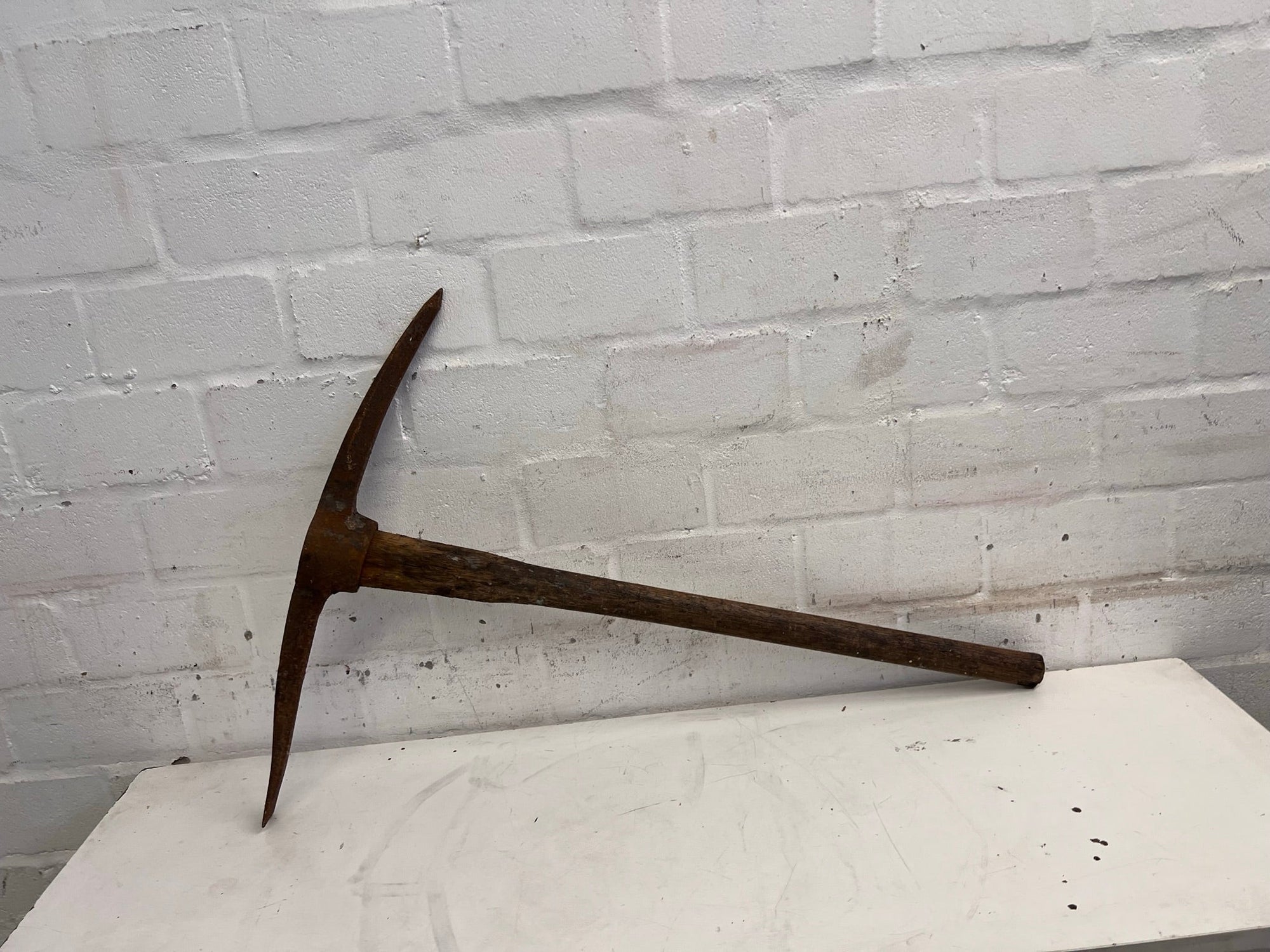 Pick Axe (Rusted)