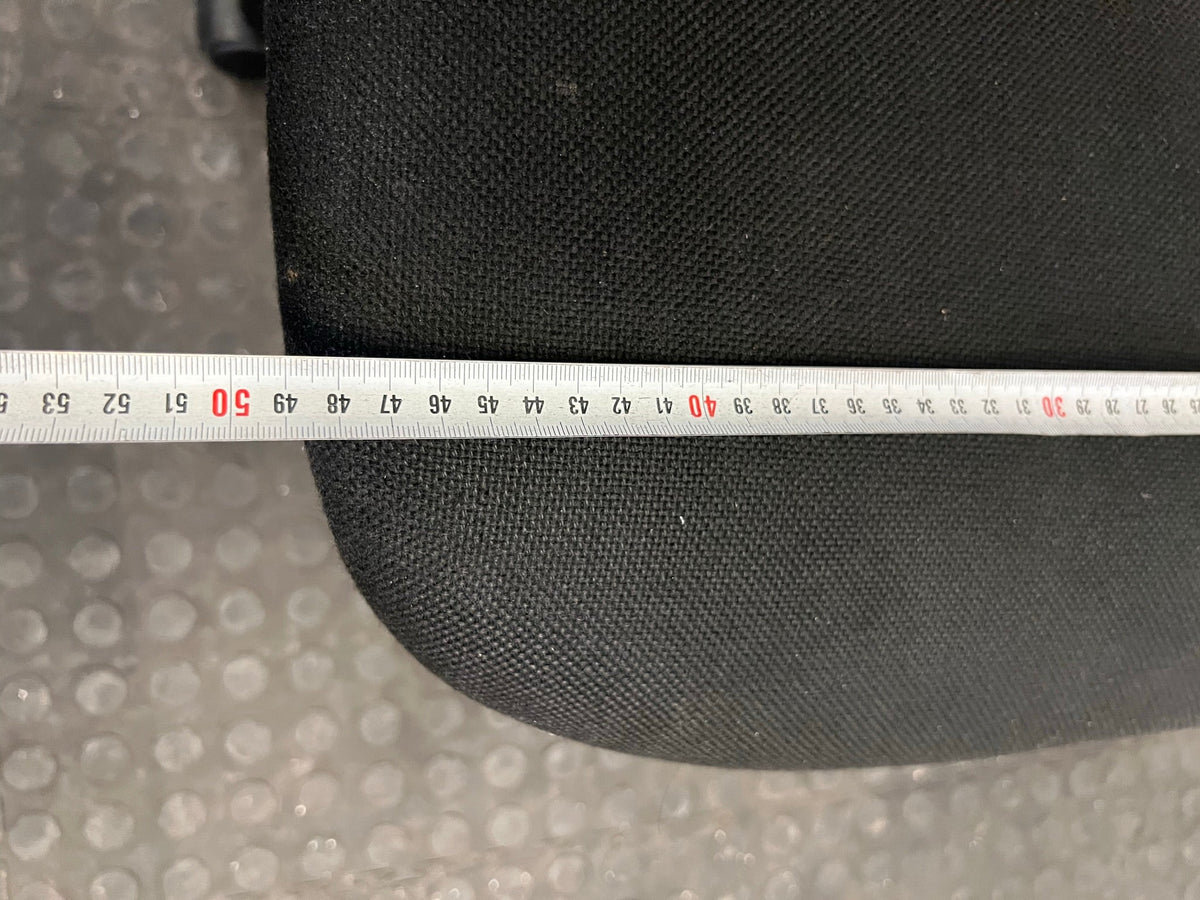 Black Typist Chair on Wheels (Hydraulics Not Working