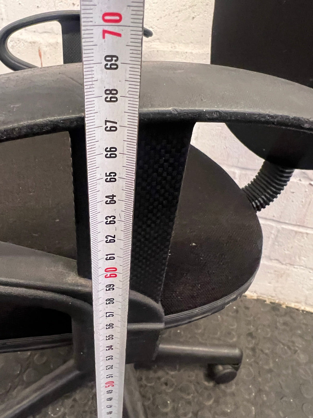 Black Typist Chair on Wheels (Slightly Loose Back Rest) - CLEARANCE