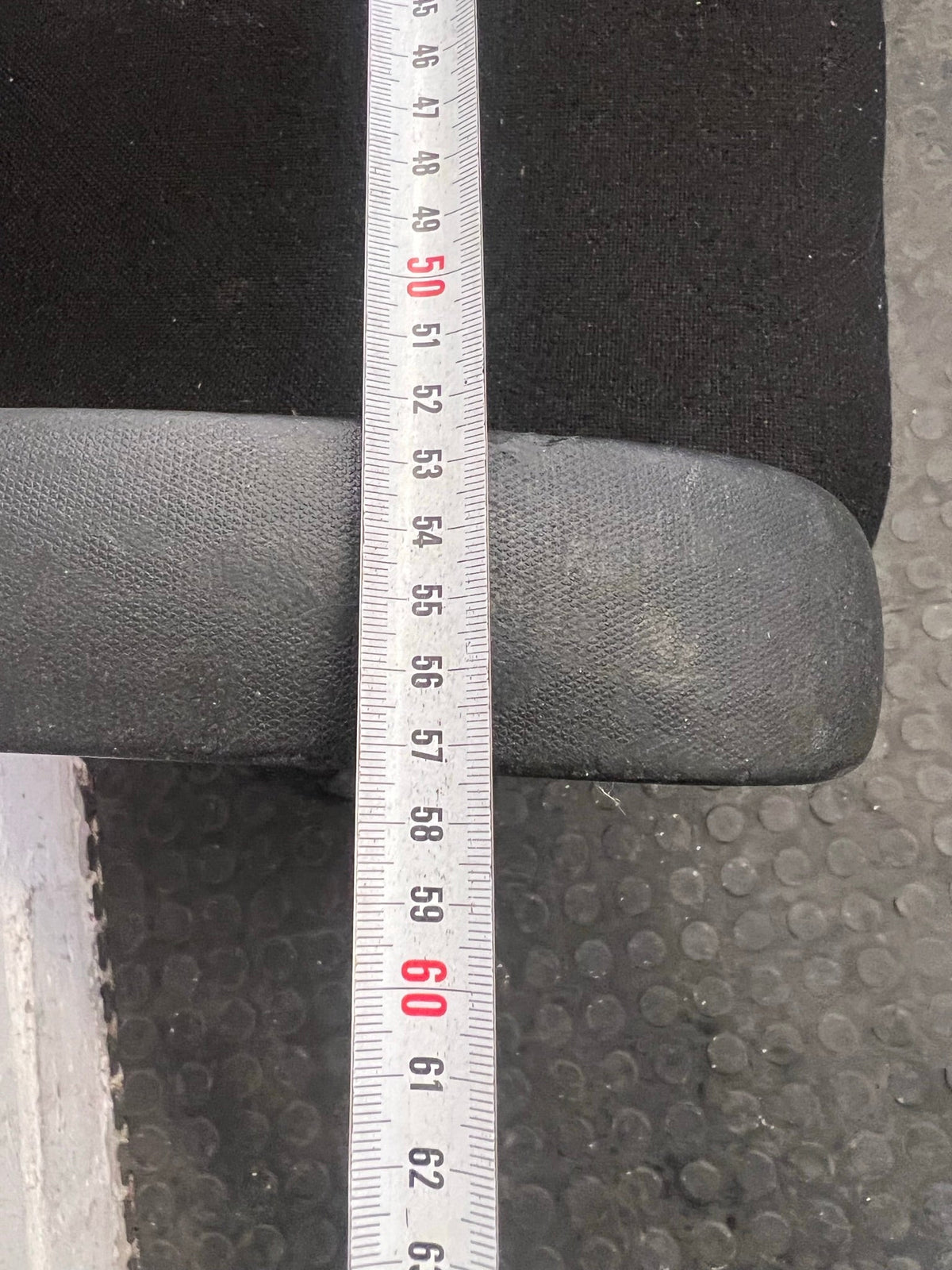 Black Typist Chair on Wheels (Slightly Loose Back Rest) - CLEARANCE