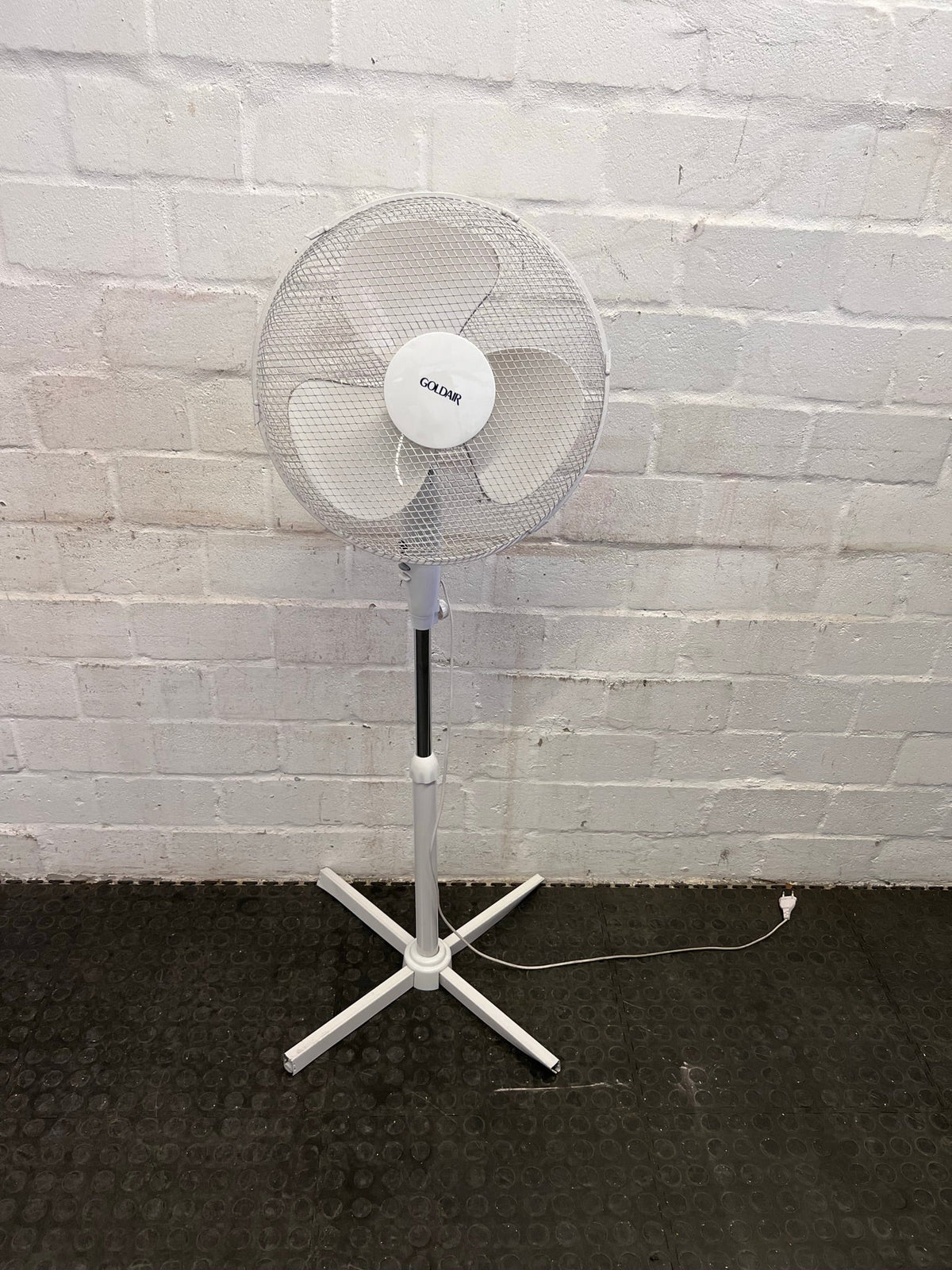 Goldair Standing Fan