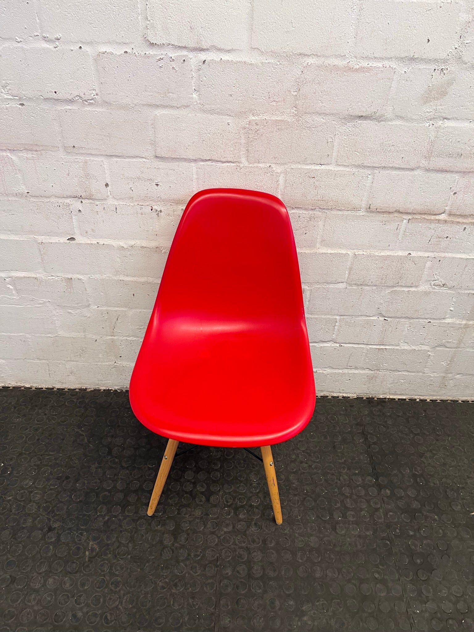 Red Dining Chair with Wooden Legs (Cracked Seat) - PRICE DROP - 2ndhandwarehouse.com