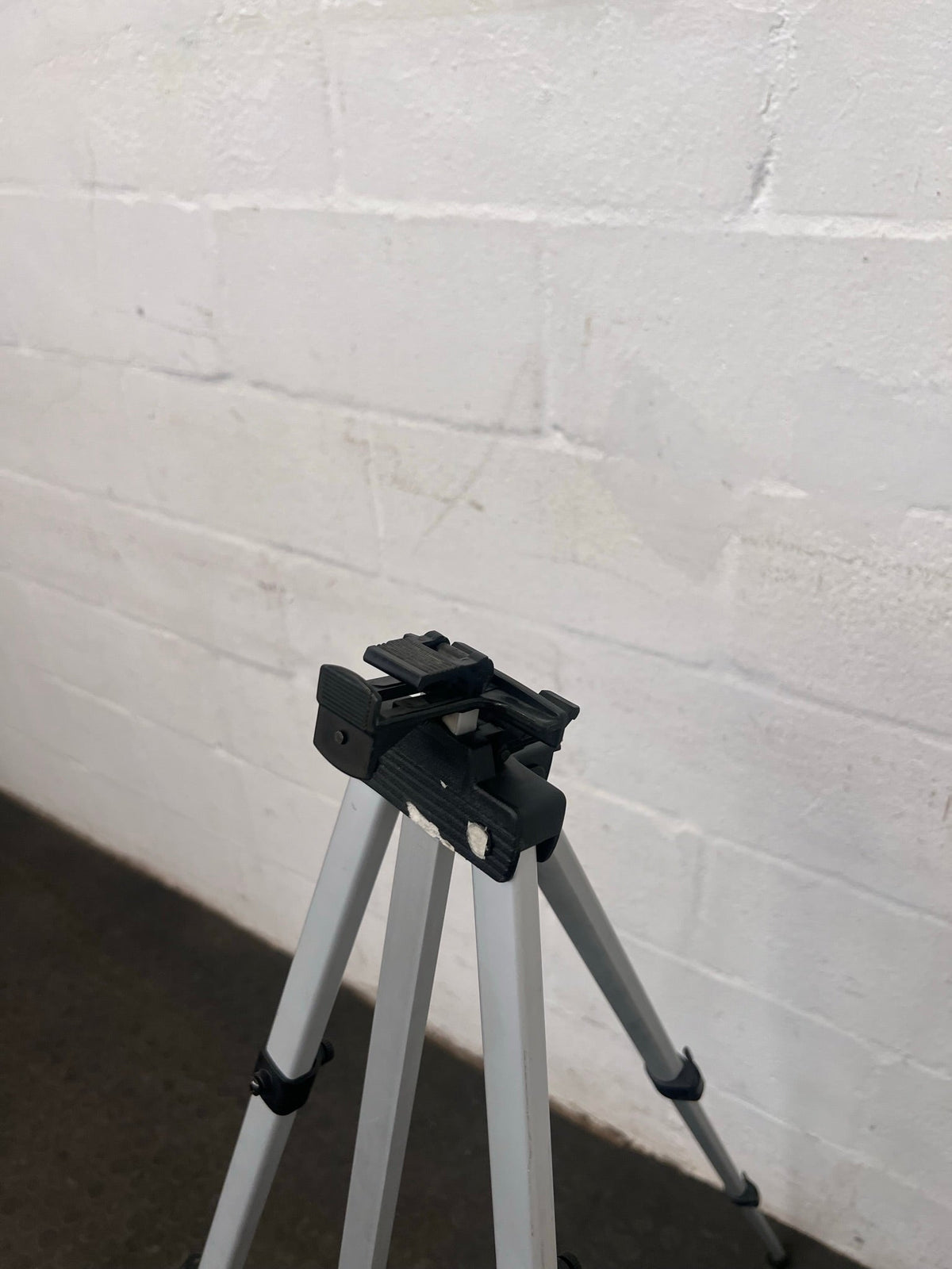 Adjustable Travel Easel